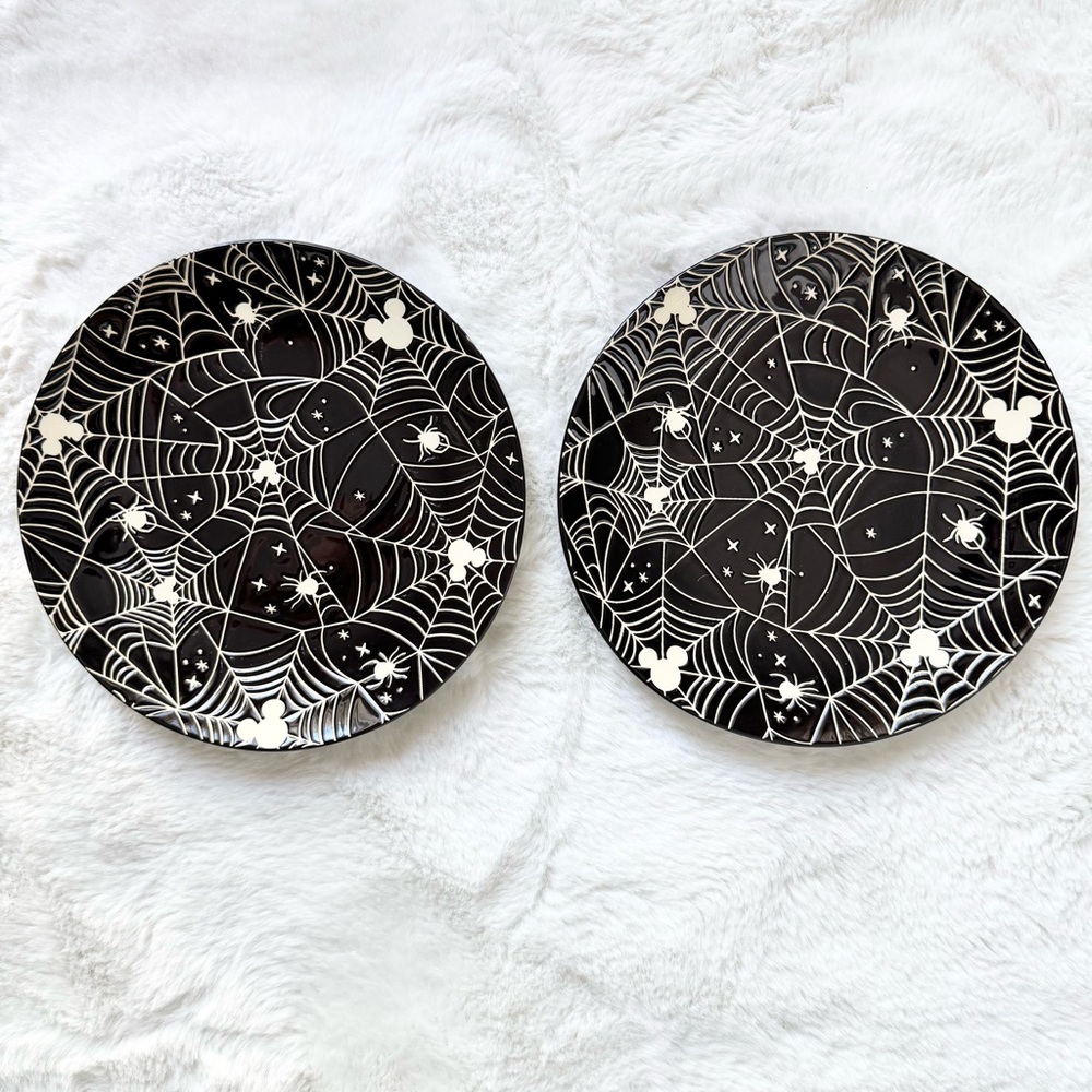 *NEW* Set of 2 Disney Mickey Mouse Spiderweb Black Plates